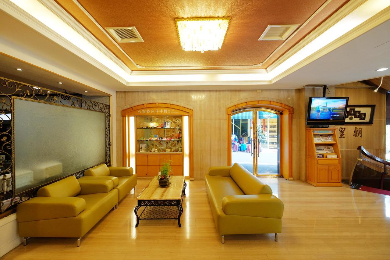 Dynasty Hotel Tainan Eksteriør billede